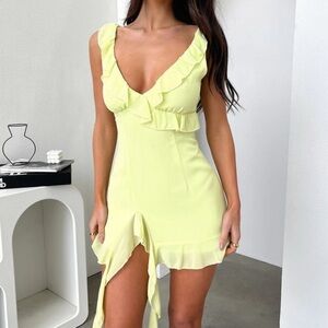 THATSSOFETCH Cabello lime green ruffle V Cleavage mini dress‎ Sz 4